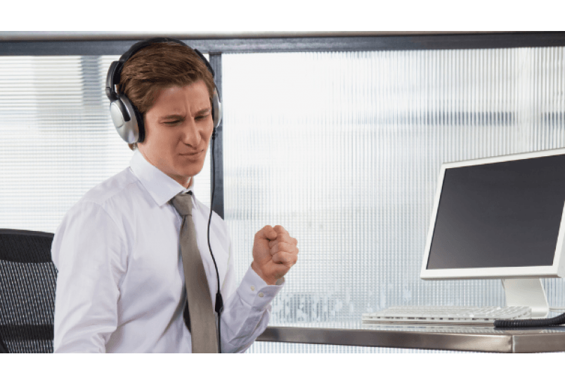 Jak legalnie słuchać muzyki w firmie biurowej?
