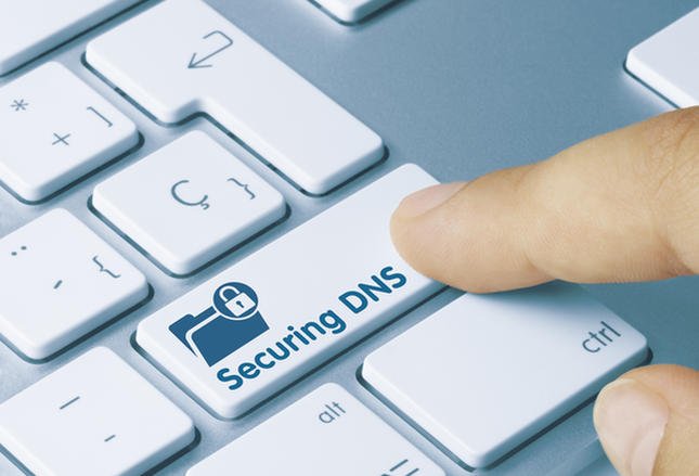 Dlaczego luki w zabezpieczeniach DNS stanowią zagrożenie dla milionów urządzeń połączonych z 
