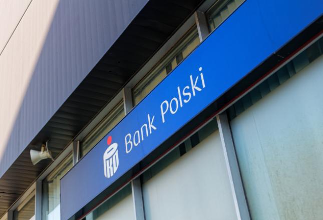 Klienci największego banku w Polsce muszą uważać. Oszuści podszywają się pod PKO BP