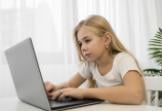 Cyberbezpieczeństwo dzieci. Wzrasta świadomość rodziców w Polsce